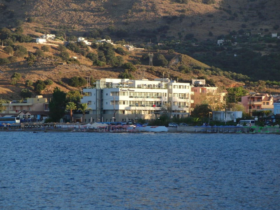 Blick von der Kapelle zum Hotel Hotel Corissia Princess