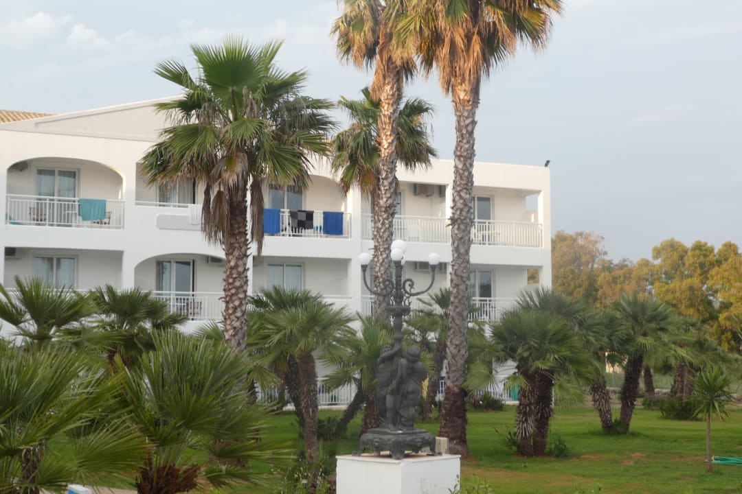 Außenansicht Sandy Beach Resort