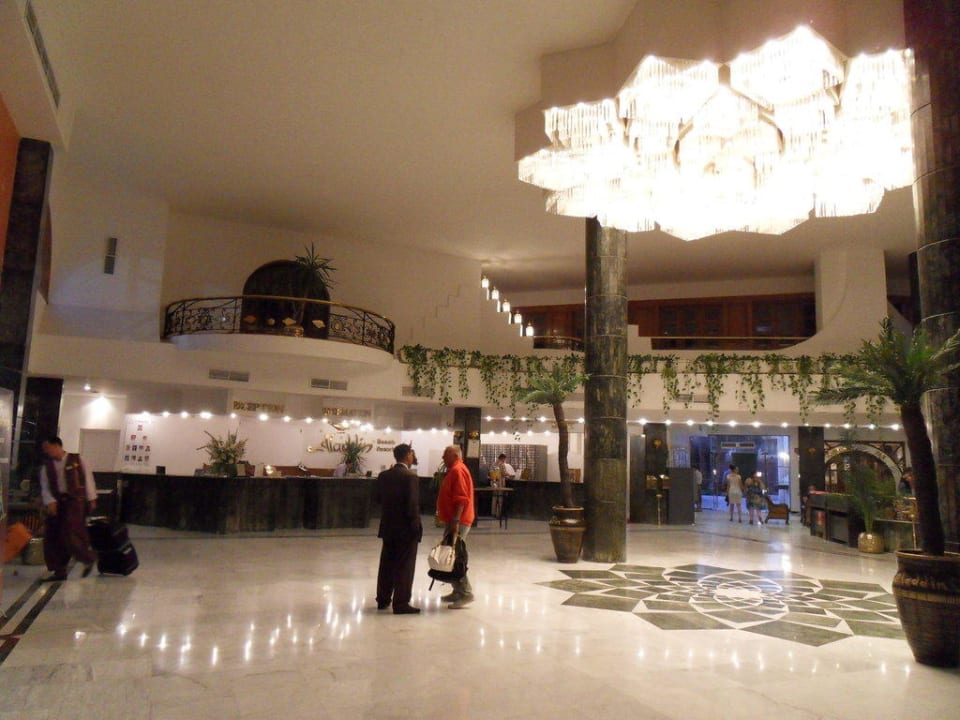 Lobby & Eingang Aladdin Beach Resort