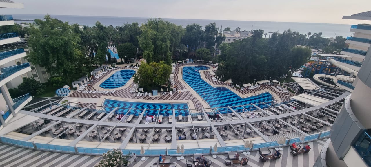 Außenansicht Hotel Botanik Platinum