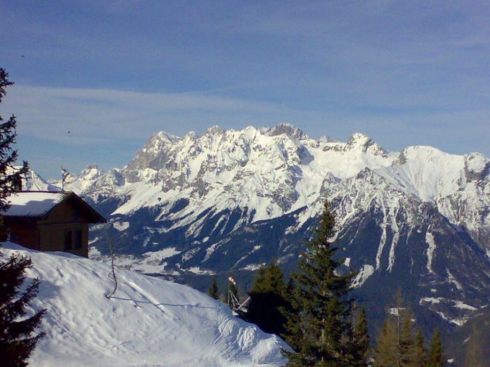 Blick zu Dachstein Natur & Wellnesshotel Höflehner
