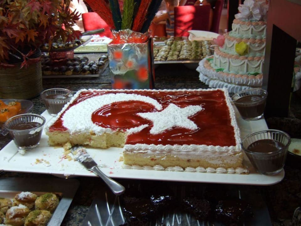 Dessert beim Türkei - Deutschlandspiel Calimera Hane Garden