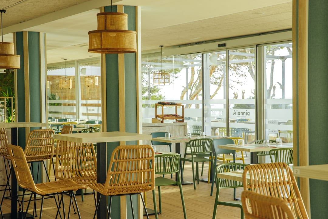 Gastro Alannia Costa Dorada