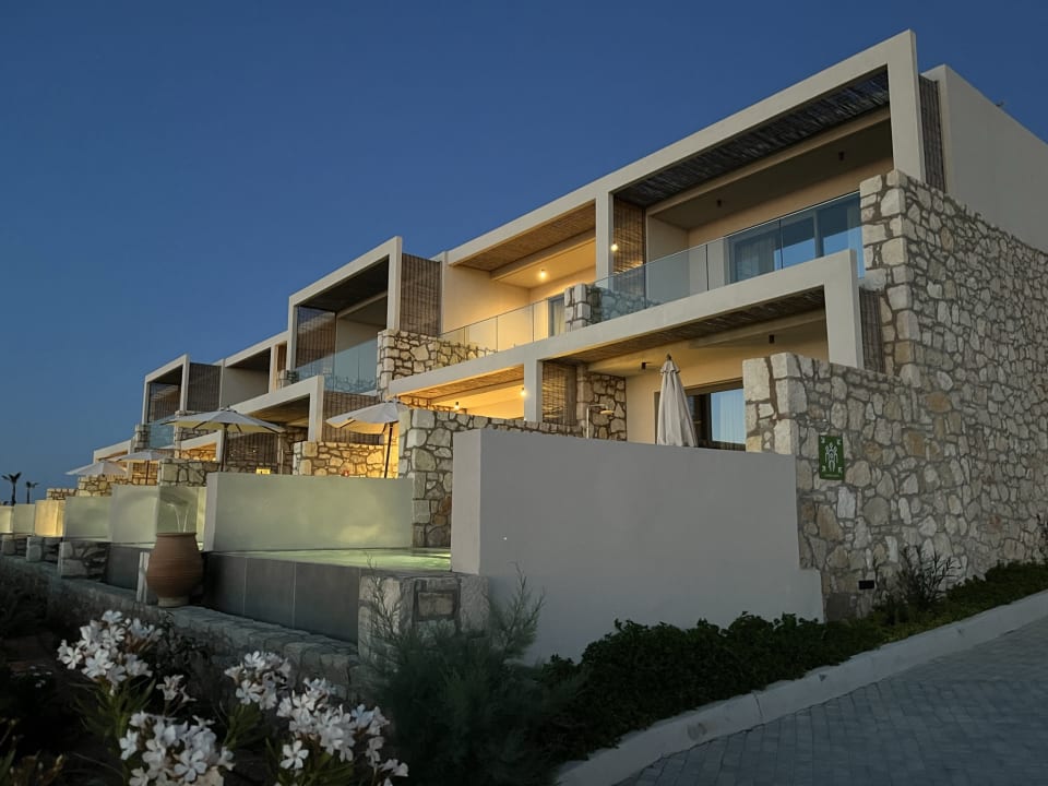 Zimmer The Royal Senses Resort, Curio Collection by Hilton