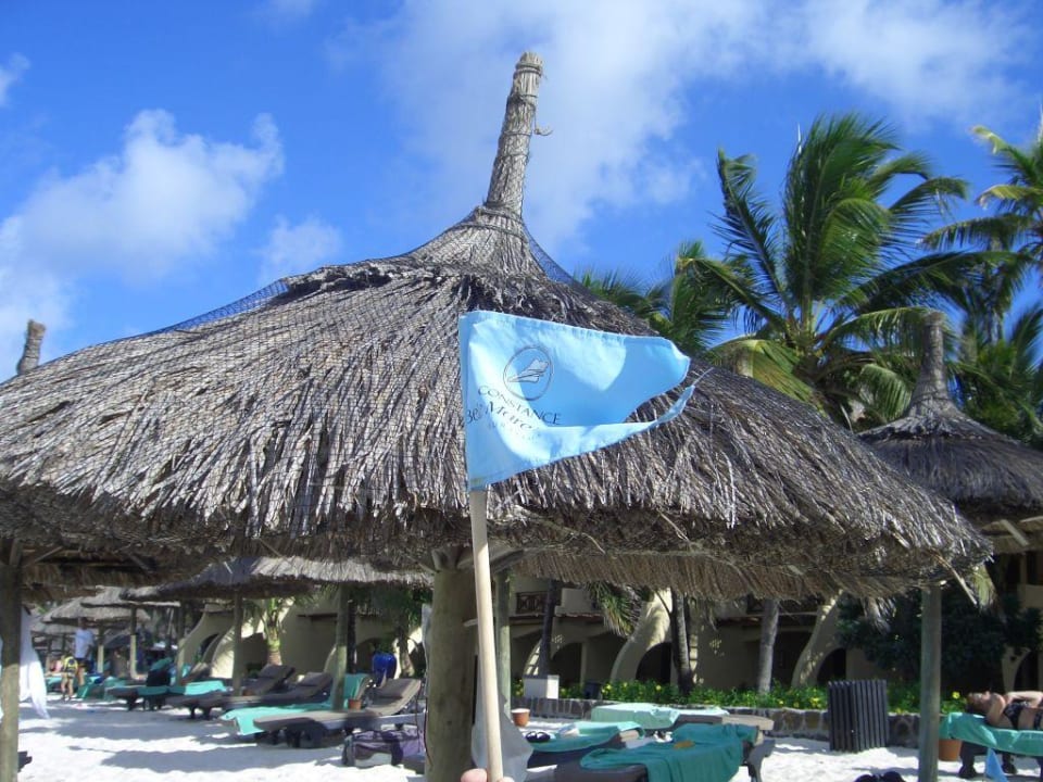 Bestellfähnchen am Strand Constance Belle Mare Plage