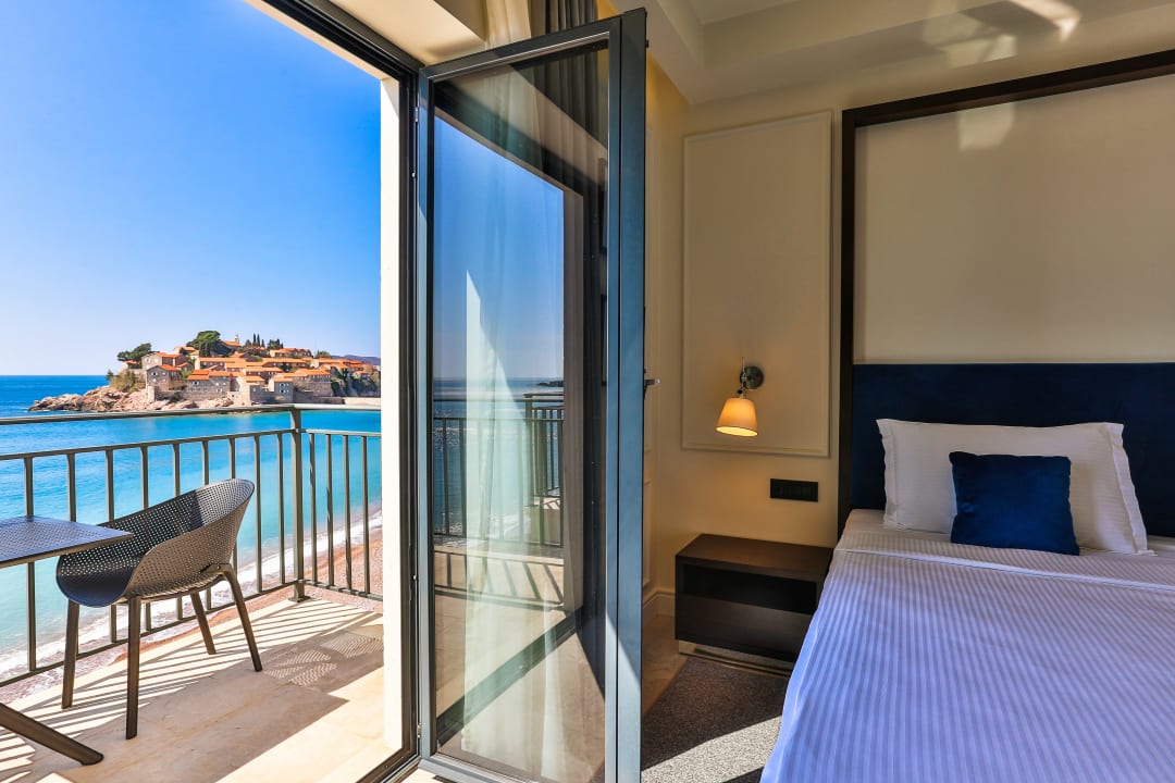 Zimmer Hotel California by Aycon