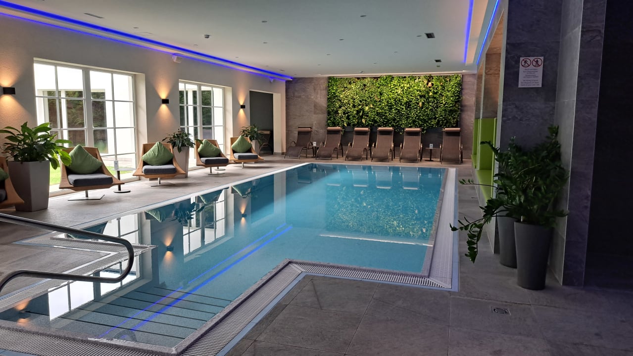 Pool ever.grün KAPRUN 