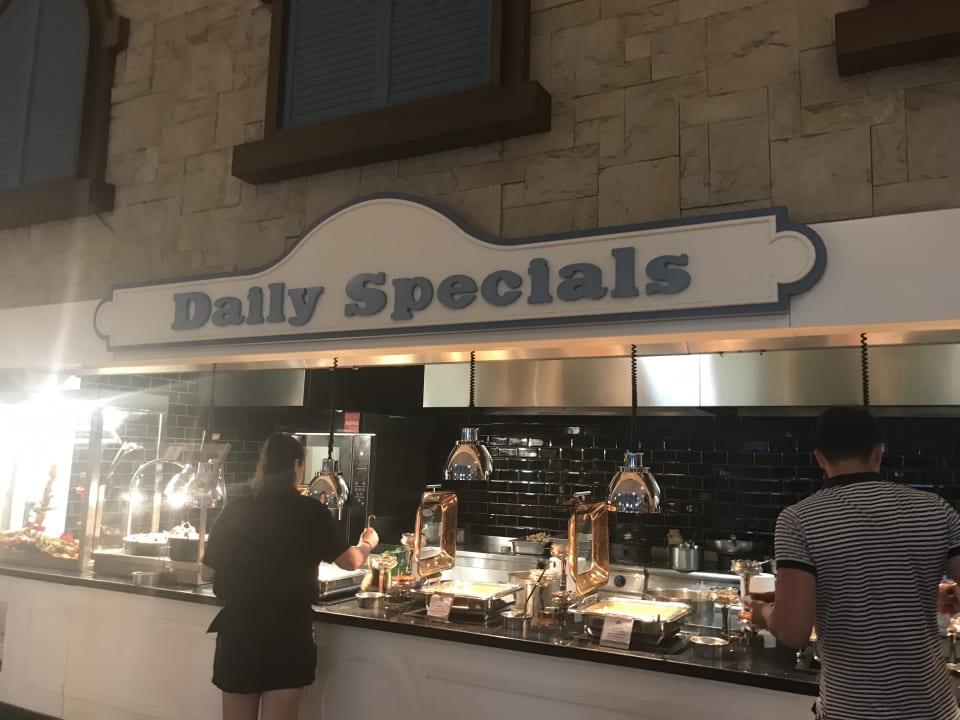 Gastro Rubi Platinum Spa Resort & Suites