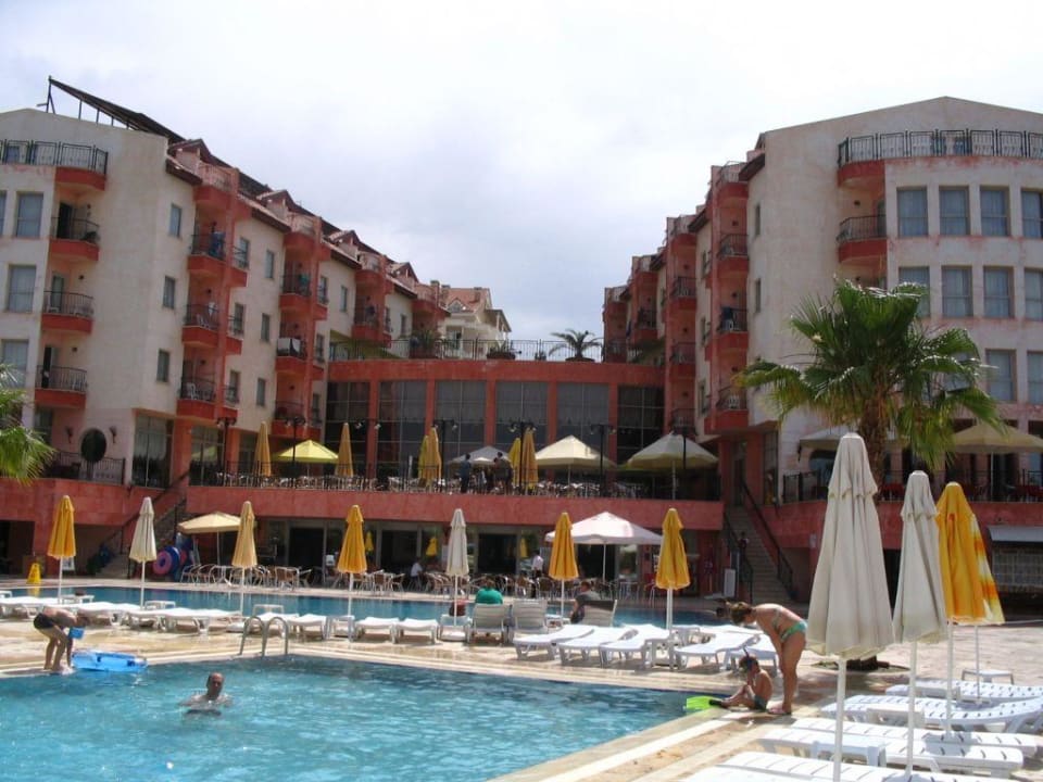 Blick vom Pool Royal Atlantis Beach Hotel