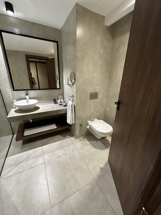 Zimmer Serry Beach Resort