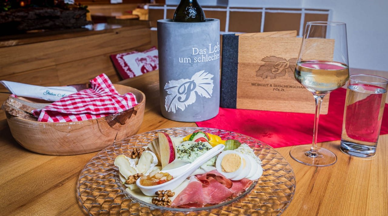 Gastro Weingut & Buschenschank Pölzl