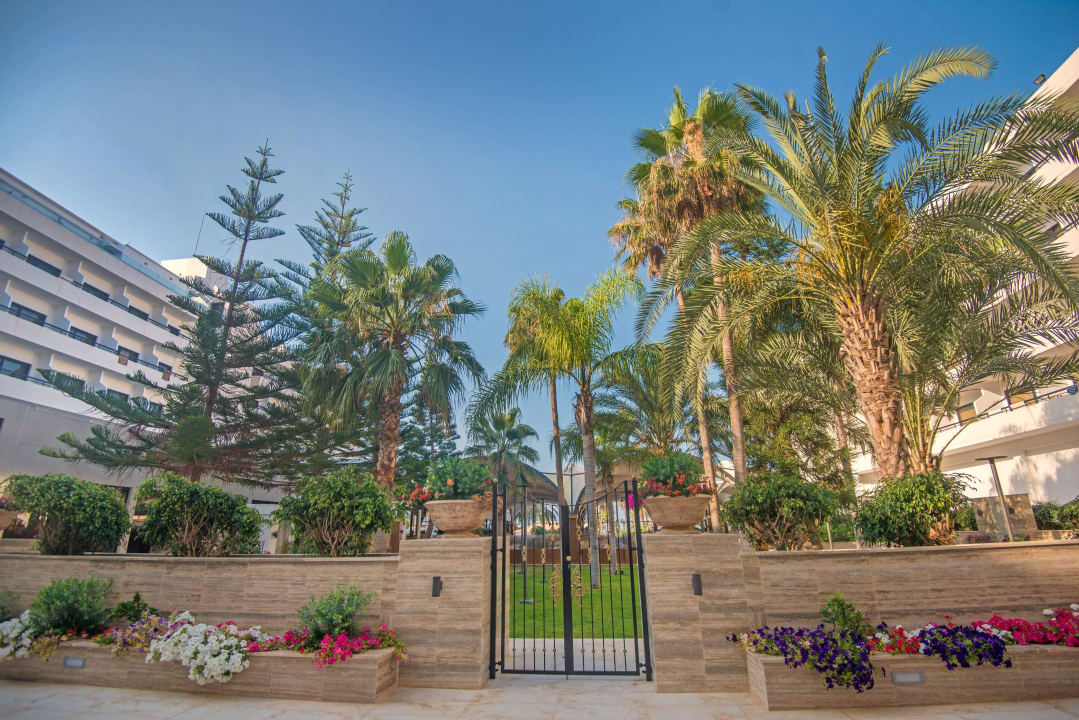 Semeli Wededing Gardens Adams Beach Hotel