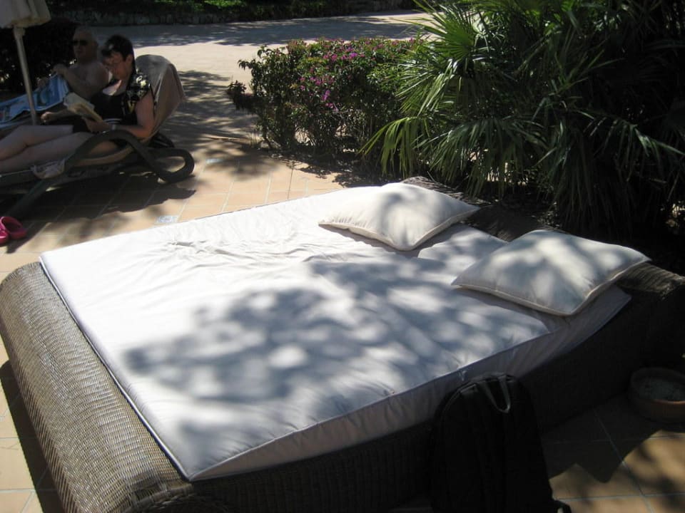 Bett unter freiem Himmel VIVA Cala Mesquida Suites & Spa 16+