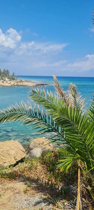 Strand Crystal Springs Beach Hotel