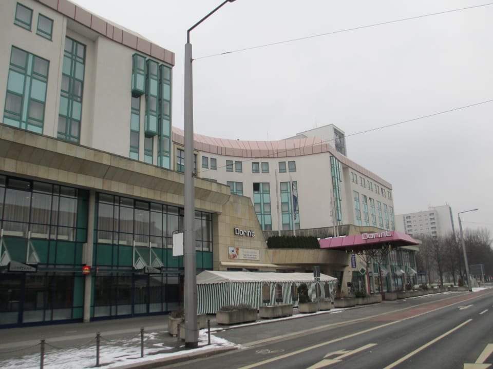 224 Zimmer groß Dorint Hotel Dresden