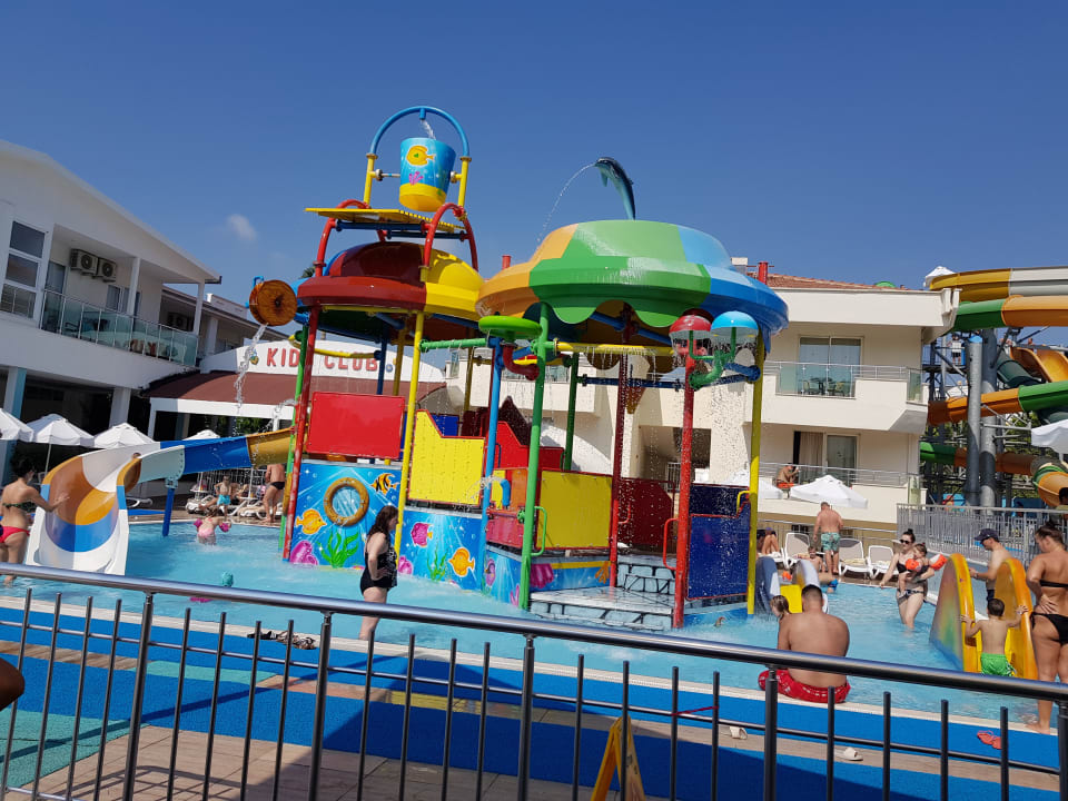 Pool Dream Family Club