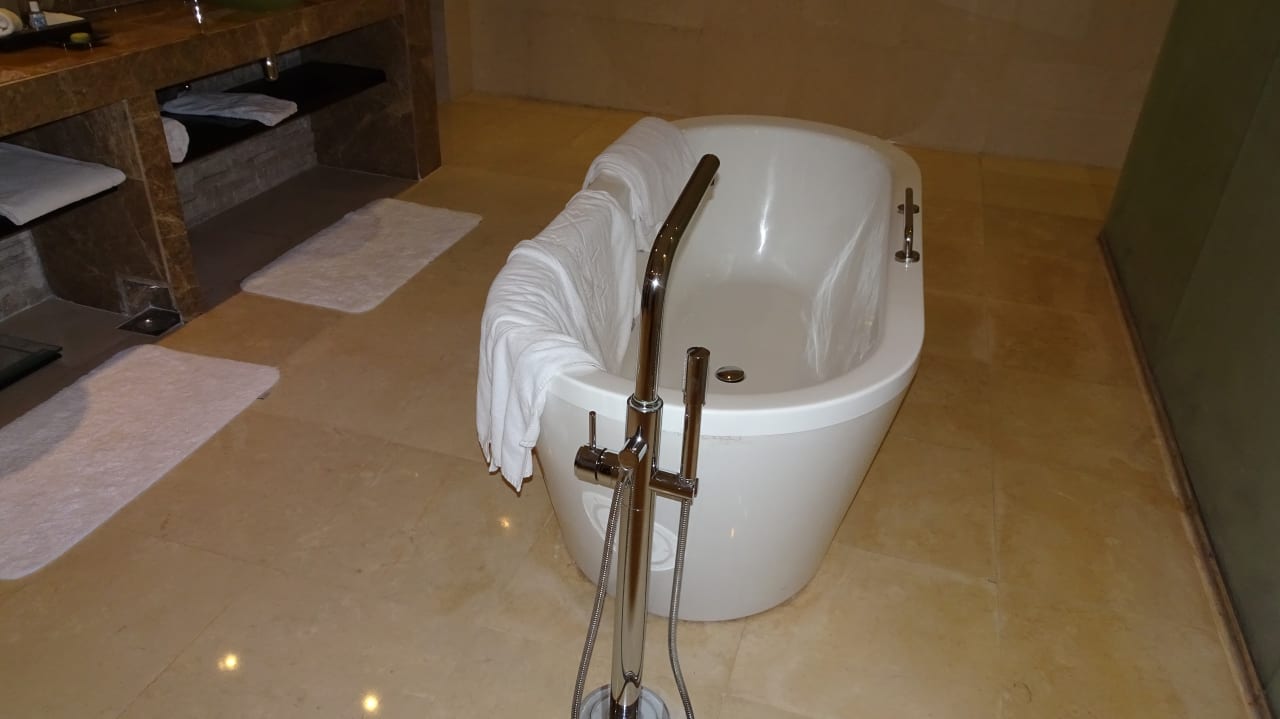 Zimmer Rixos The Palm Hotel & Suites