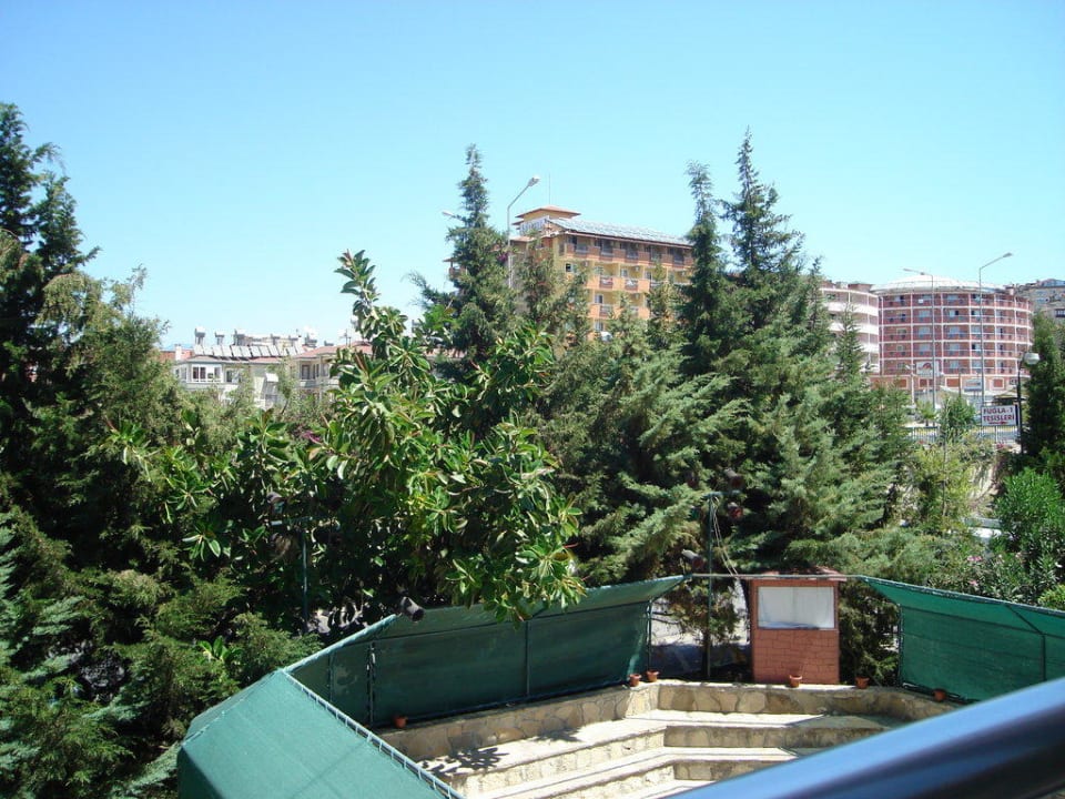 Bühne Aska Hotel Just in Beach