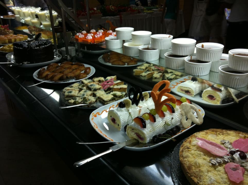 Kuchen Can Garden Resort