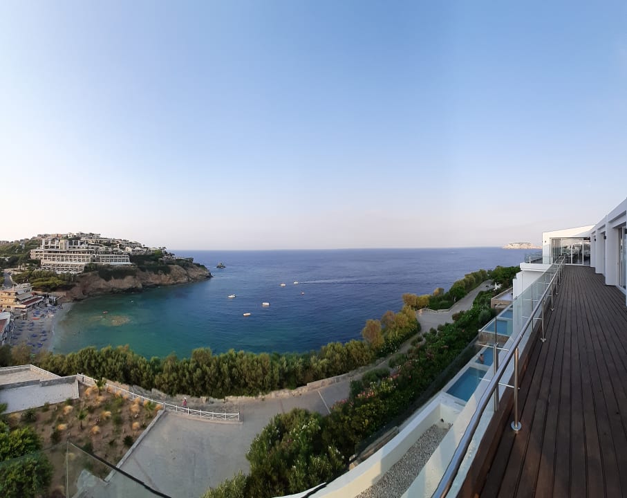 Ausblick Peninsula Resort & Spa