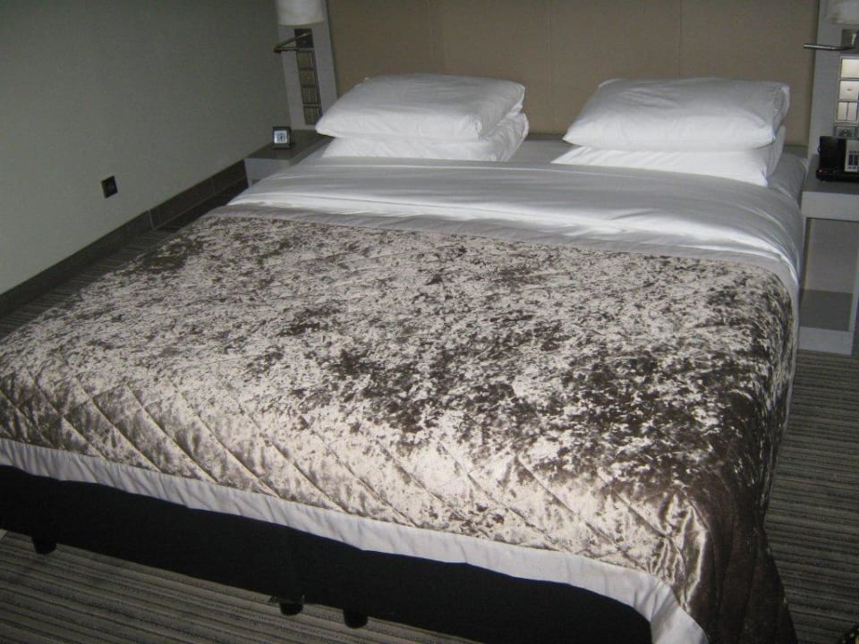 Doppelbett Hotel Hyatt Regency Düsseldorf