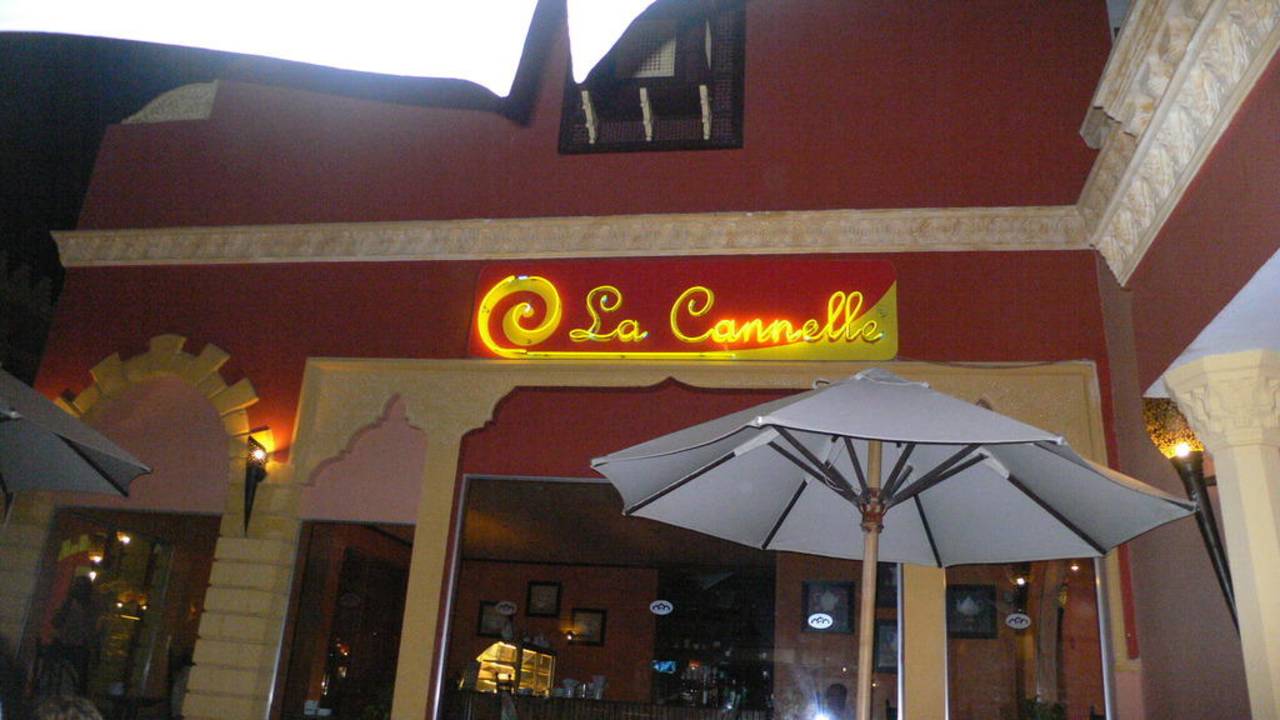 Cafe La Canelle Pickalbatros Alf Leila Wa Leila Resort - Neverland Hurghada