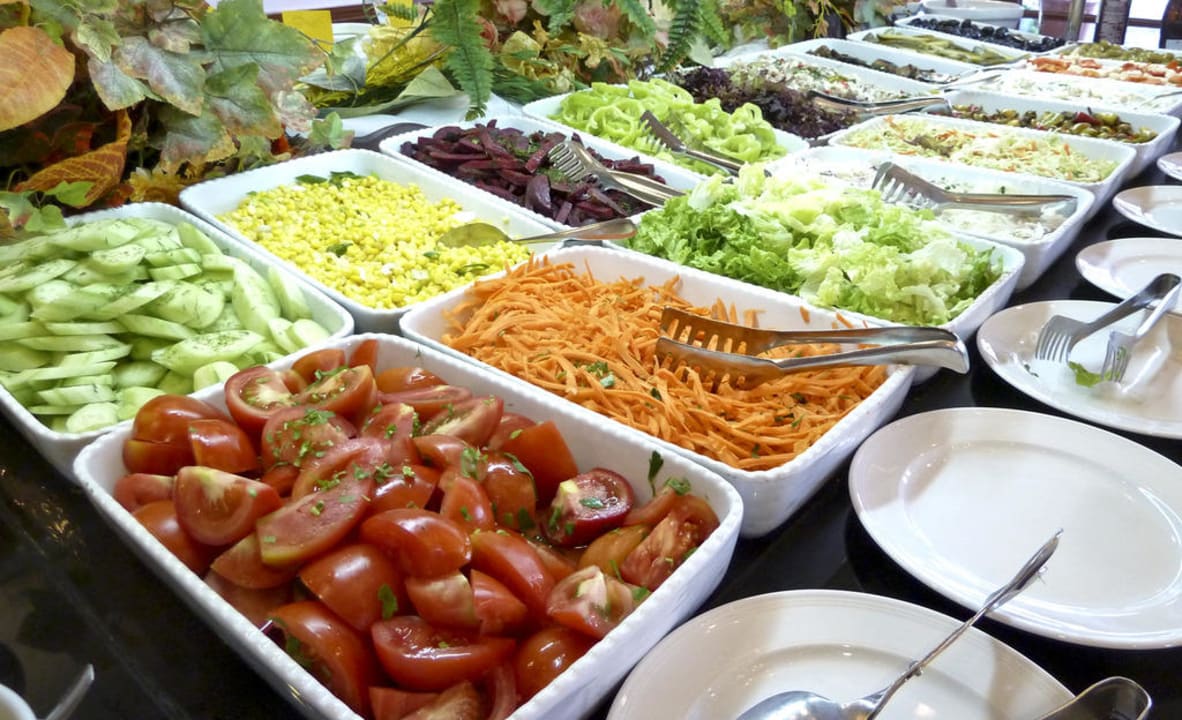 Salatbüffet Helena Sands