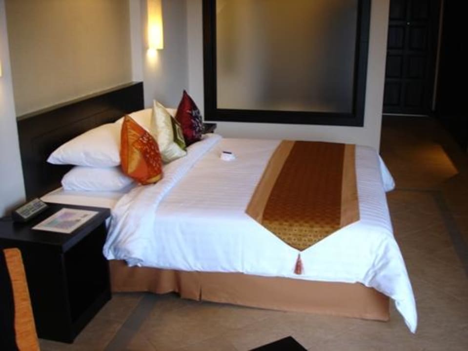 Bett Horizon Karon Beach Resort & Spa