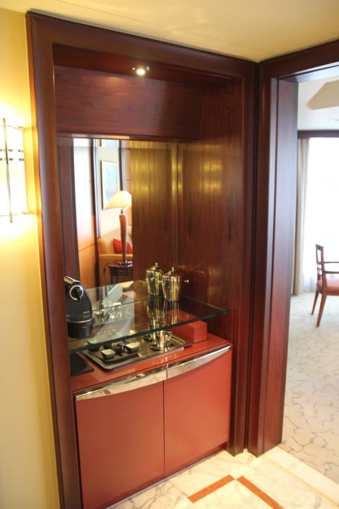 Minibar und Kaffee-Ecke Grand Hyatt Shanghai