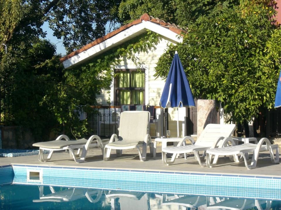 Bungalow am Pool Leda Beach Hotel