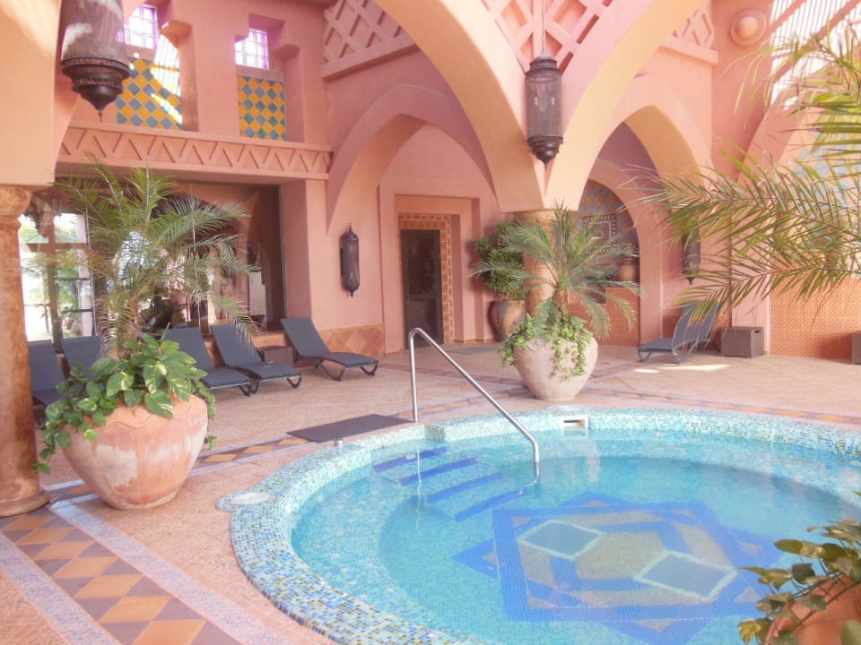 Whirlpool im Spa-Bereich Hotel Riu Touareg