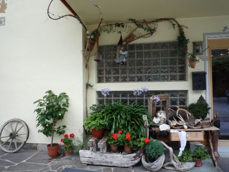 Außendekoration Panoramahotel Wildschütz