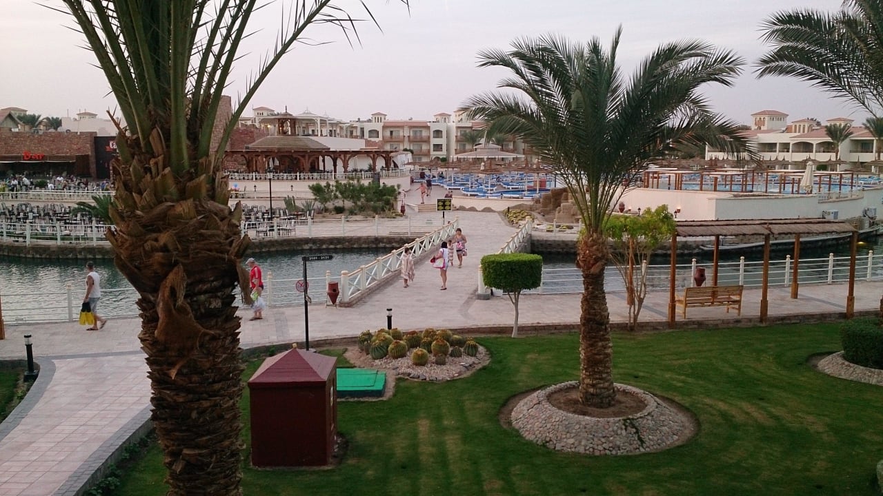 Castelo Pool  Pickalbatros Dana Beach Resort - Hurghada