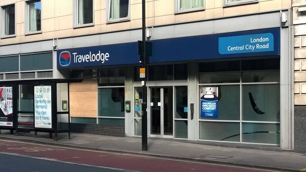 Außenansicht Travelodge London Central City Road