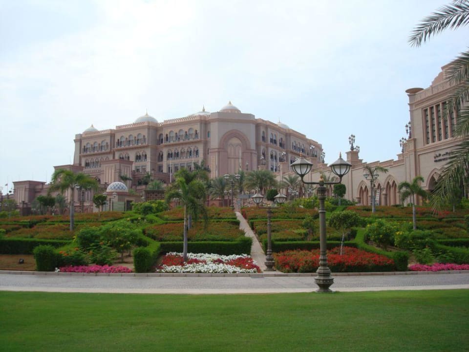 Hotel Emirates Palace - ogród Emirates Palace Mandarin Oriental