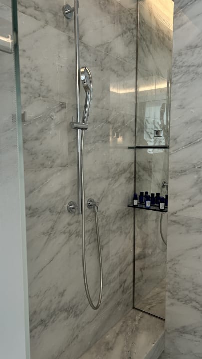 Zimmer Atlantis The Royal