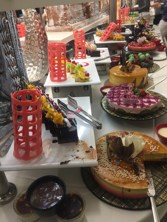 Gastro Side Royal Palace Hotel & Spa