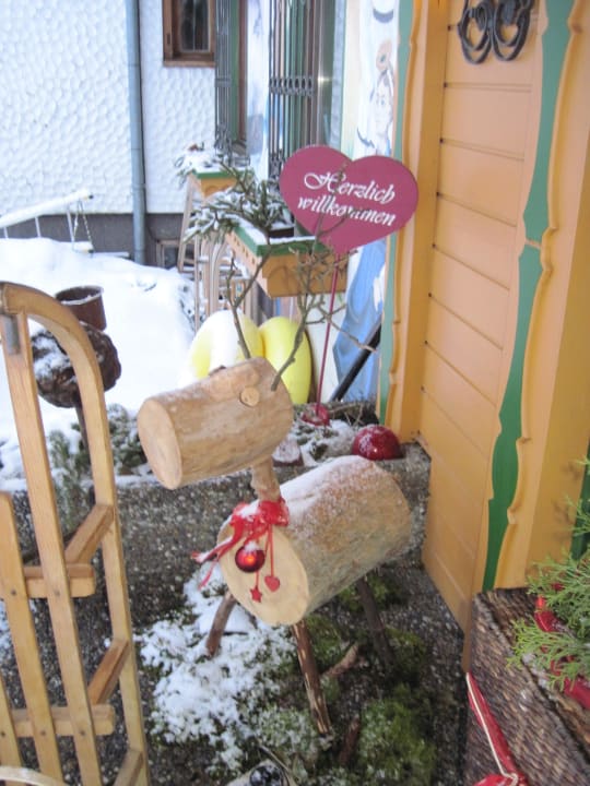 Am Eingang - DEKO Pension & Ferienwohnung Solaria