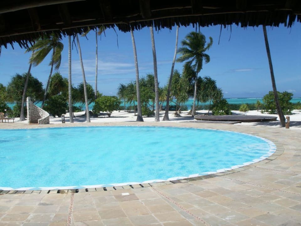 Pool vom Restaurant gesehen Neptune Pwani Beach Resort & Spa
