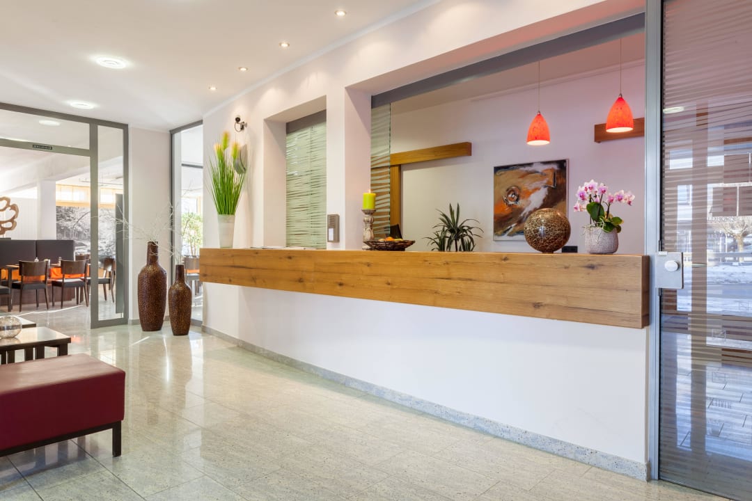 Rezeption Gästehaus Hotel Waldhorn