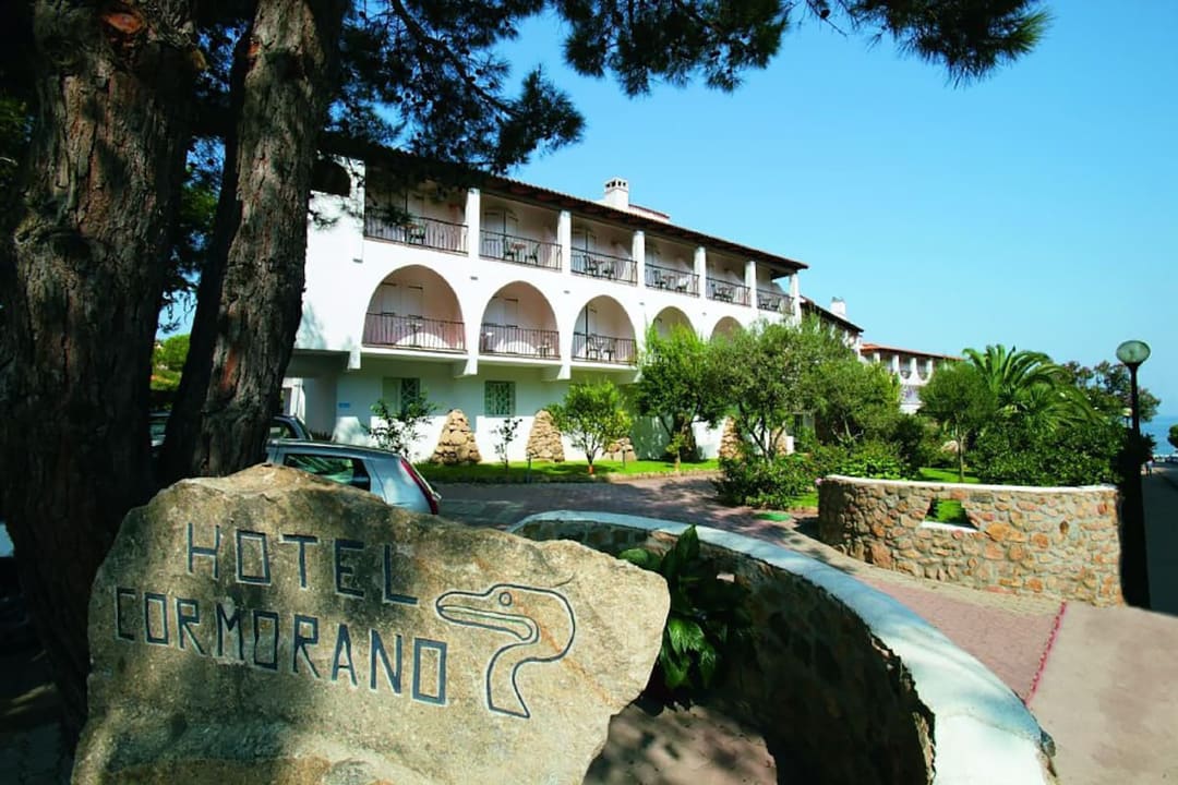 Außenansicht Club Hotel Cormorano