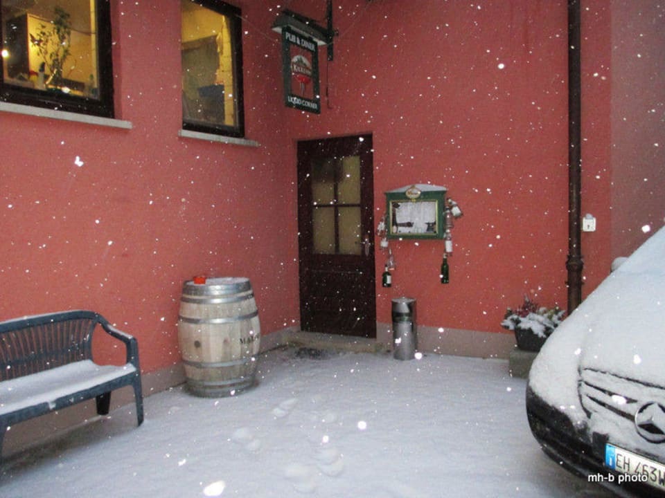 Eingang zur Kellerbar und Raucherbereich Hotel Rothenburger Hof