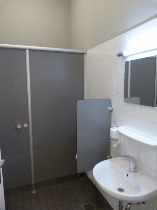 Die Gemeinschaftstoilette Grand Hostel Berlin classic