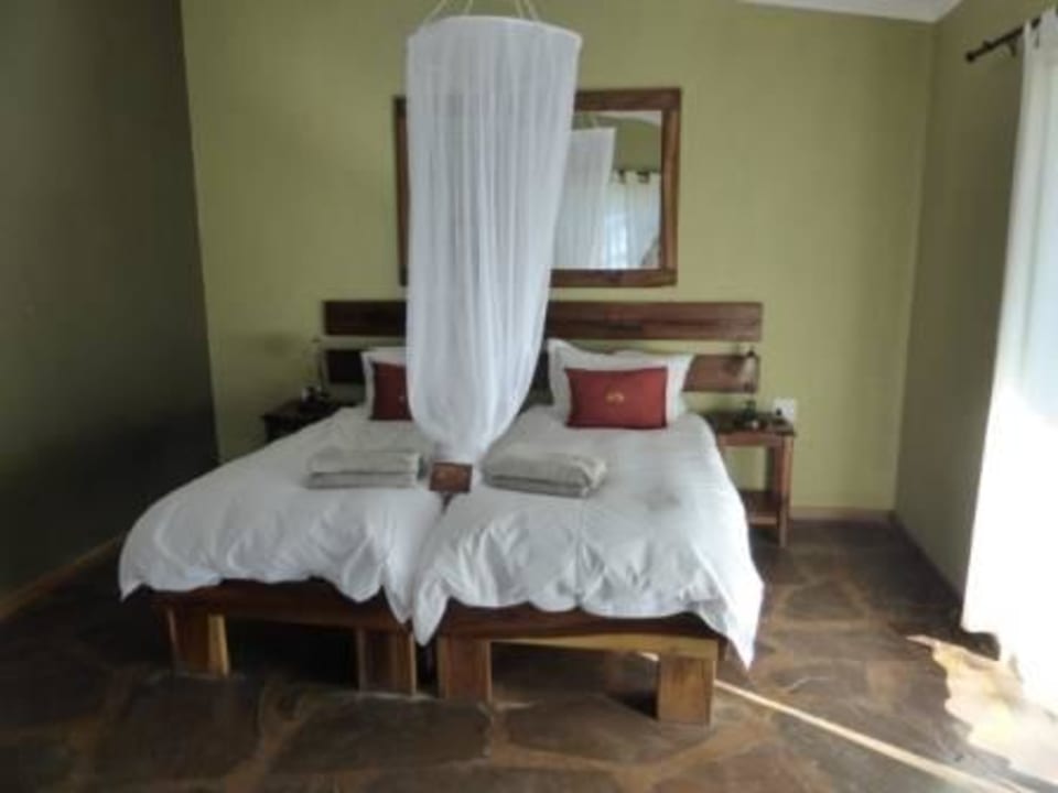 Schlafbereich Kalahari Anib Lodge
