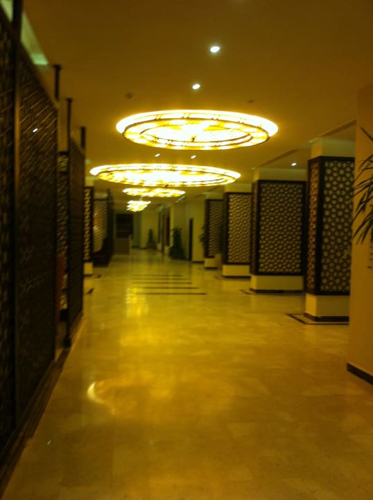 Eingang  Royal Star Beach Resort