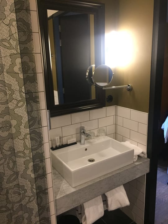 Zimmer Post Plaza Hotel & Grand Café