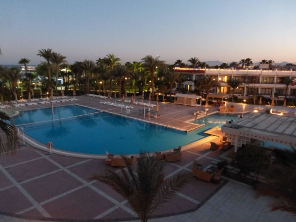 Abenddämmerung von meinem Balkon aufgenommen The Grand Hotel Hurghada