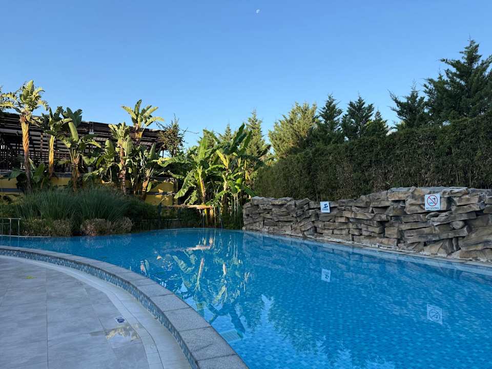 Pool Adalya Elite Lara