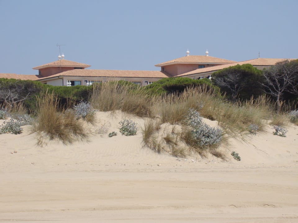 Widok z plaży na hotel TUI BLUE Isla Cristina Palace