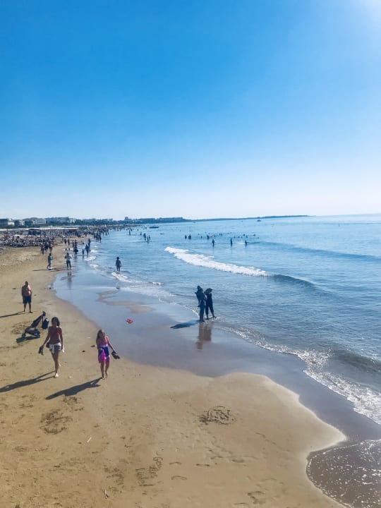 Strand Well Palace Side